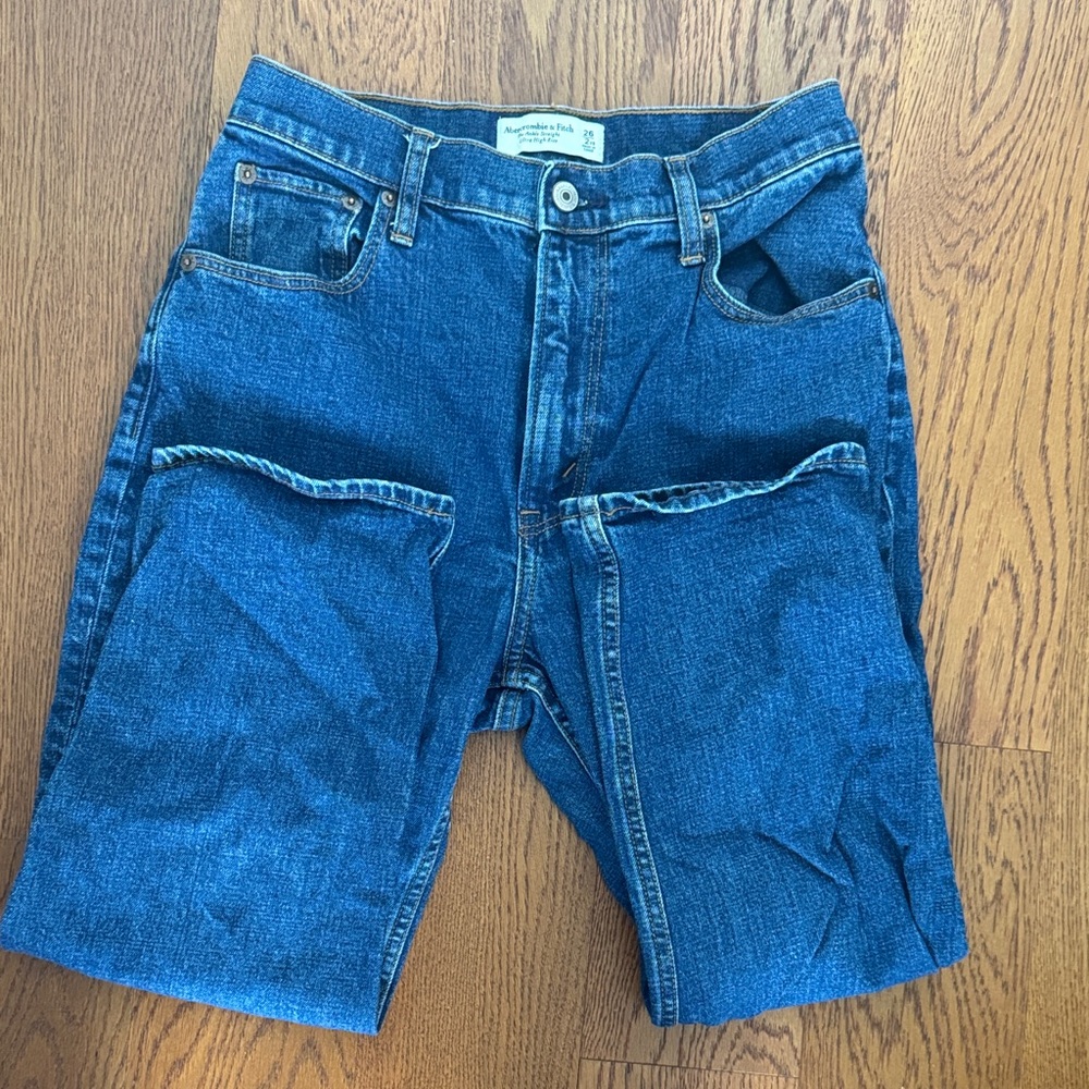 Abercrombie & Fitch Indigo Straight Leg Women's Jeans